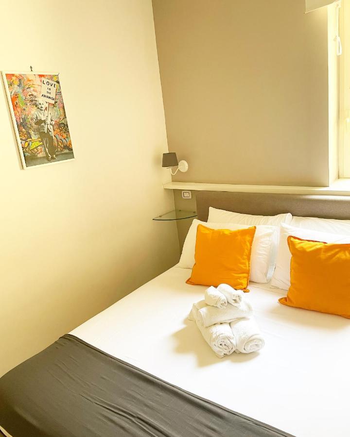 Terrazza Aragon Room And Spa Neapel Exterior foto