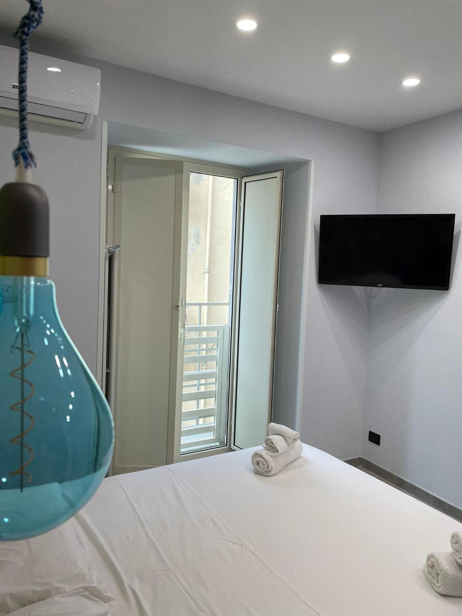 Terrazza Aragon Room And Spa Neapel Exterior foto